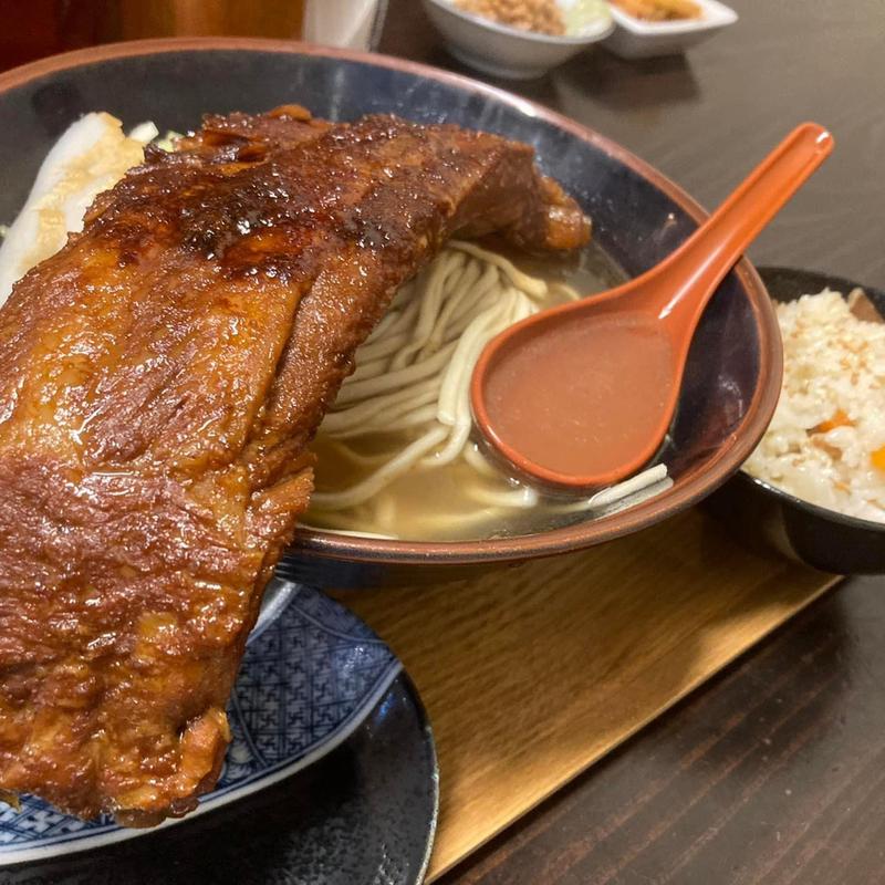 ジャンボソーキ(そば処こどら)