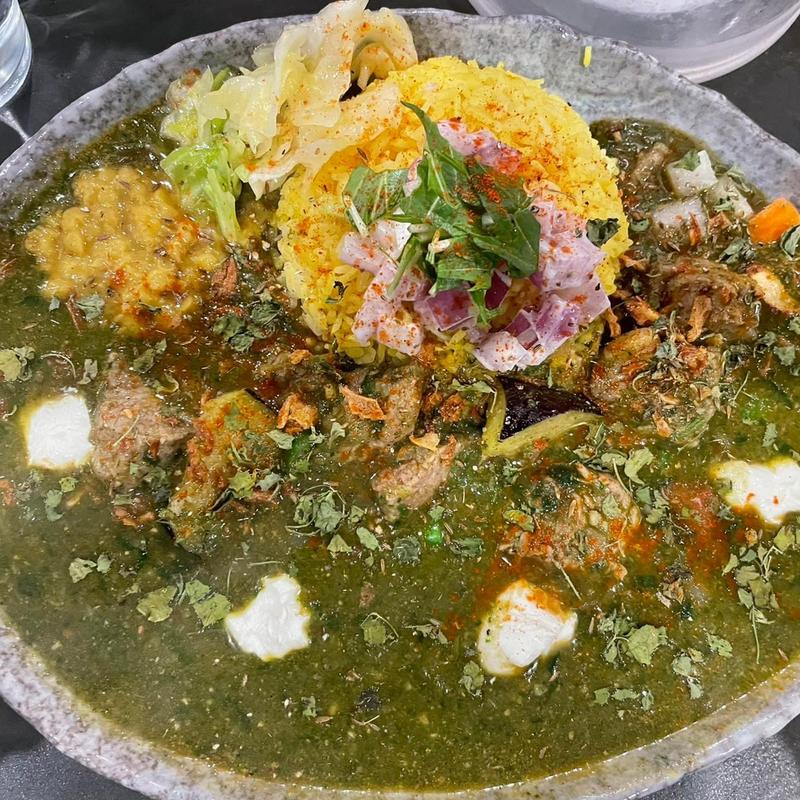 クリームチーズ入りサグポーク(ツキノワカレー )