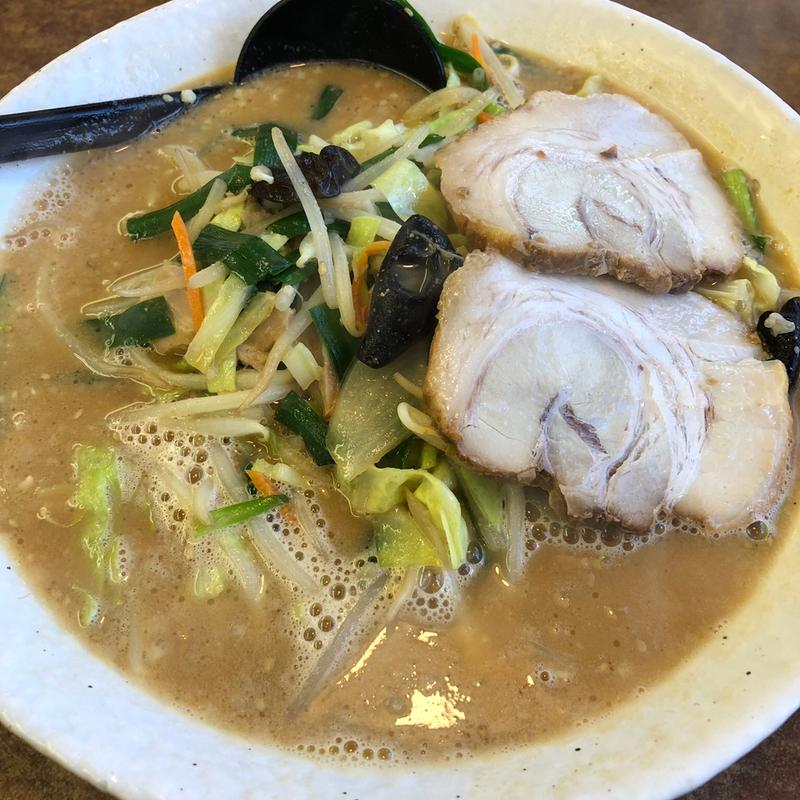 味噌野菜ラーメン　中盛【チャーシュー2枚】(くるまやラーメン 山前店)