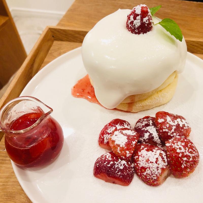 イチゴパンケーキ(BAM BI COFFEE バムビコーヒー)