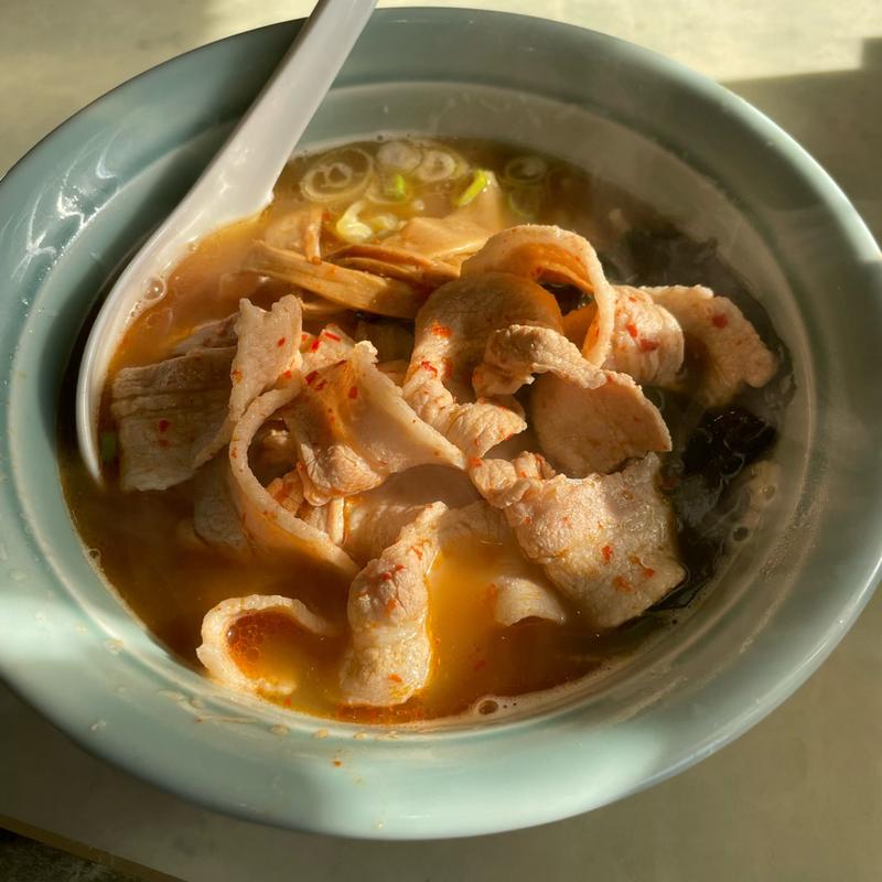 肉ラーメン(バラ肉薄切り入り)(ラーメン 藤山屋)