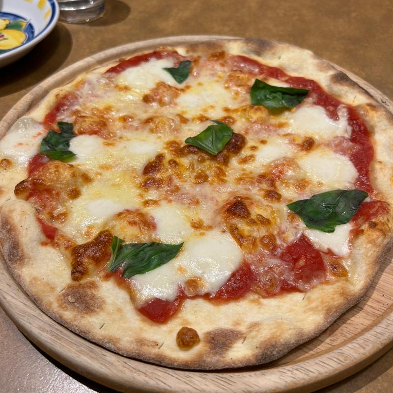 ピッツァ・プレミアムマルゲリータ(ジョリーパスタ 茨木店)