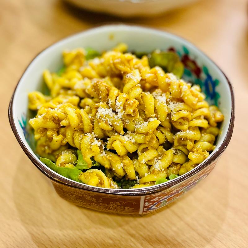 カレー風味マカロニサラダ(おでん 一品料理の門松)