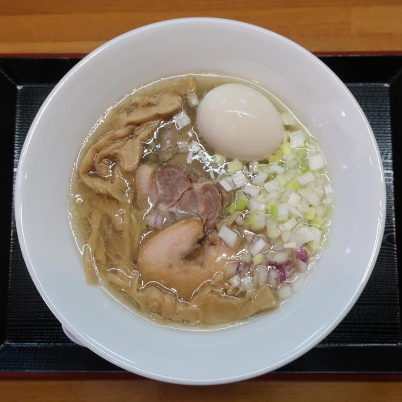 牛骨だしの中華そば(塩)味玉(麺屋あきづ)