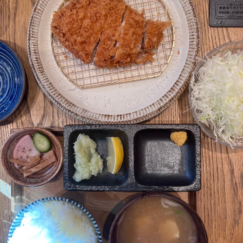 弓豚SPF上ロースカツ定食（180g）(トンカツX ムスブ田町店)