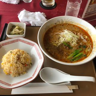 坦々麺定食(るり渓ゴルフクラブ )
