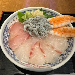 勝手丼(磯丸水産食堂 CIAL横浜店)