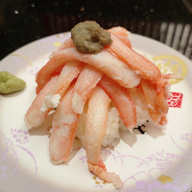 豪快ズワイガニ軍艦(金沢まいもん寿司 吉川美南)