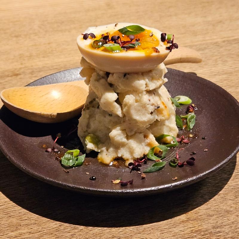 浅利のポテトサラダ煮卵のせ
(POST食堂)