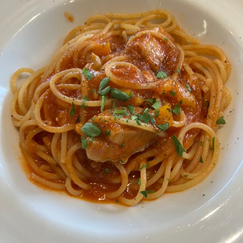 チキンとパプリカのトマトソース(チェント ペル チェント 大麻店)