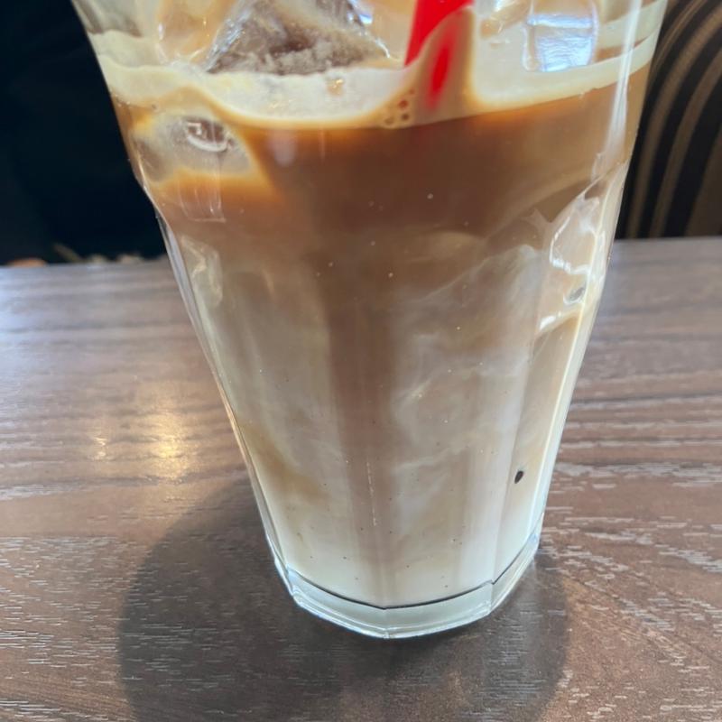 アイスカフェラテ(チェント ペル チェント 大麻店)