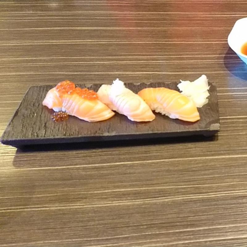 サーモン(鮨いもん屋 まいど )