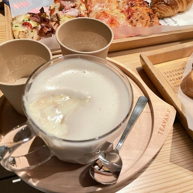 ジョイフルメドレーメリークリームティーラテ(STARBUCKS RESERVE®️ROASTERY TOKYO)