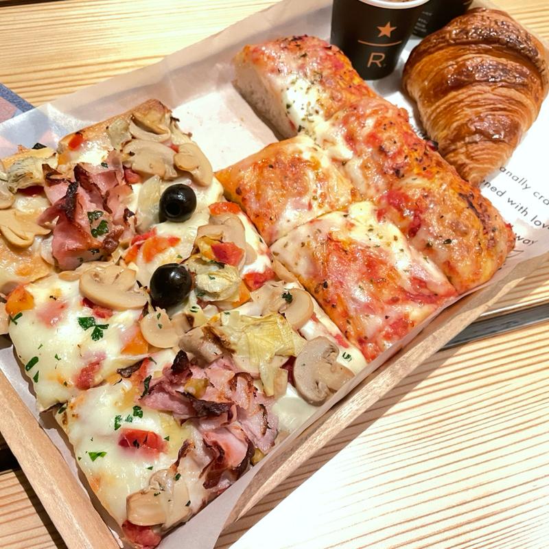 フォカッチャピッツァクワトロスタジオーニ(STARBUCKS RESERVE®️ROASTERY TOKYO)