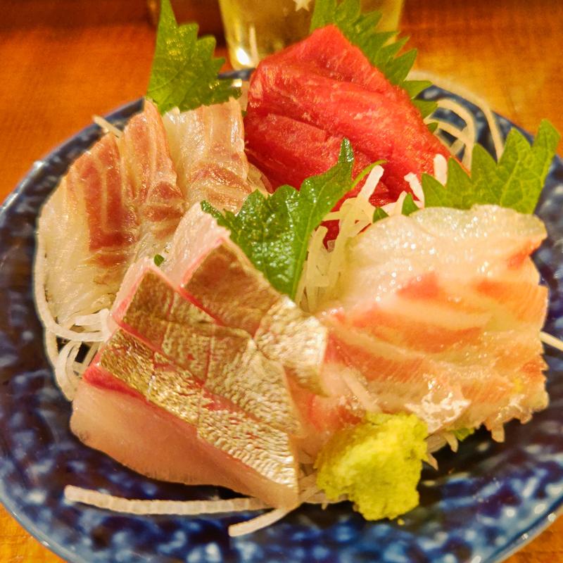 刺し盛り(一人前)(野毛ごえん)