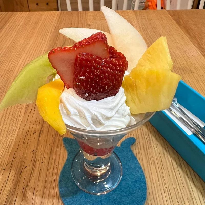 (フルーツカフェ うるる&きらら)