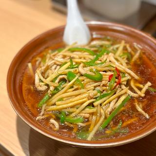 青椒肉絲麺(満龍 総本店)