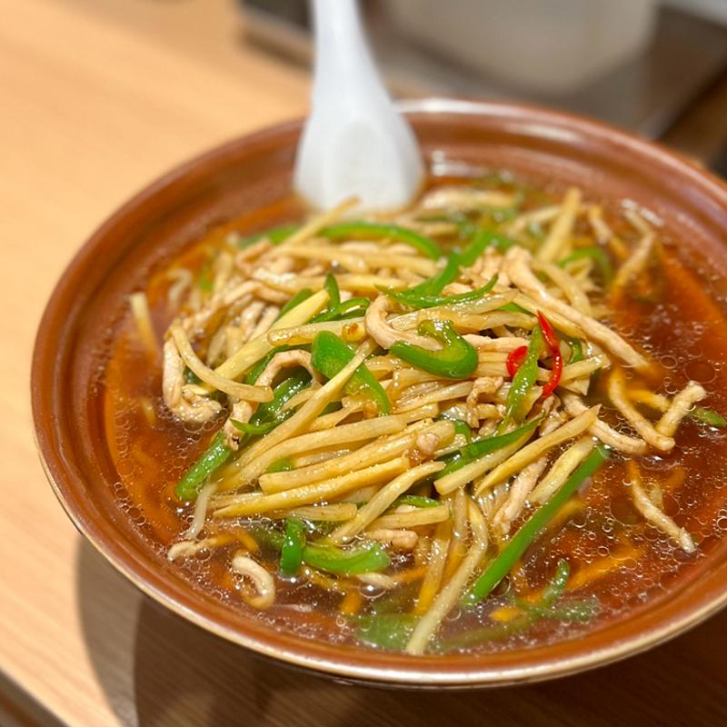 青椒肉絲麺(満龍 総本店)