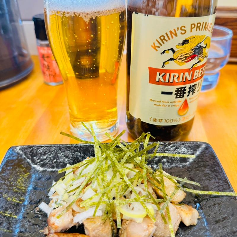 お通し(コロコロチャーシュー)＋ビール(中華そば 香十)