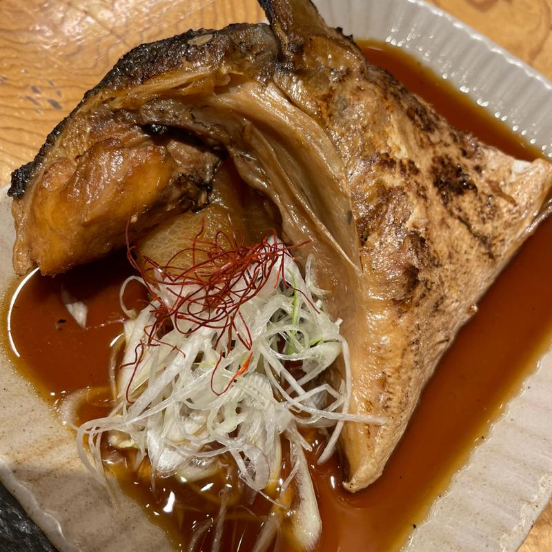 ぶりかま(長浜鮮魚卸直営店 博多 魚助)