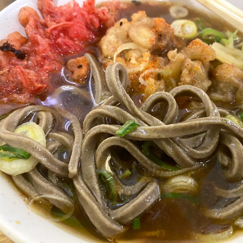 ゲソ天、紅しょうが天、生卵、太蕎麦(一由そば )