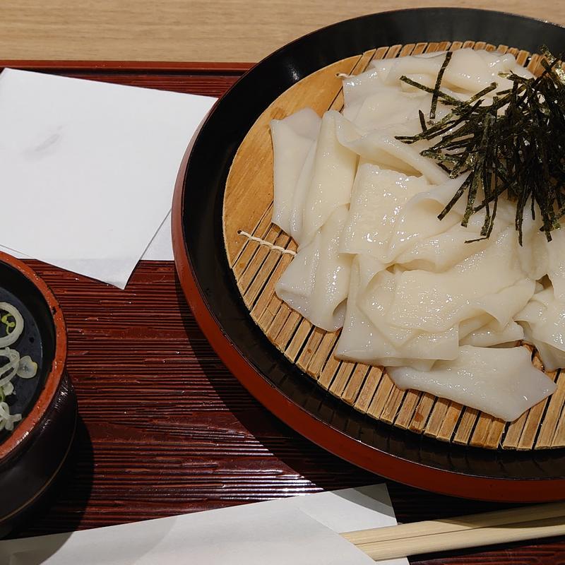 ざるひもかわうどん(天然温泉 湯楽部 （ゆらぶ）)