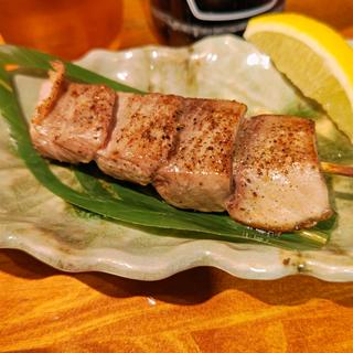 まぐろの串焼き(魚参 横浜西口店)