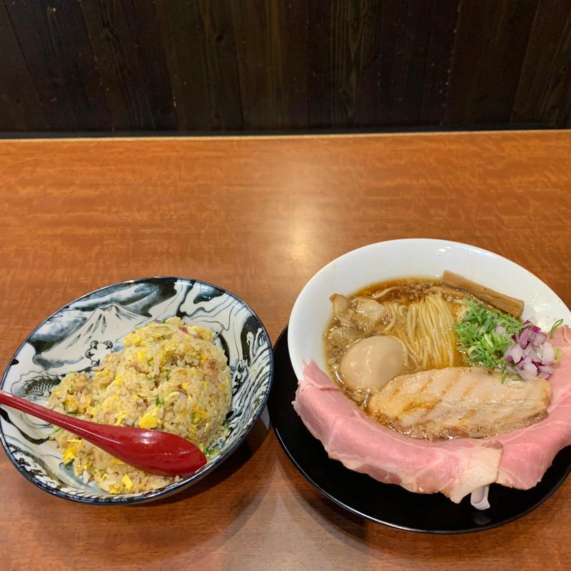 (中華そば 九兵衛 本店)