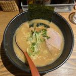 軟骨ラーメン(麺部 しば盛)