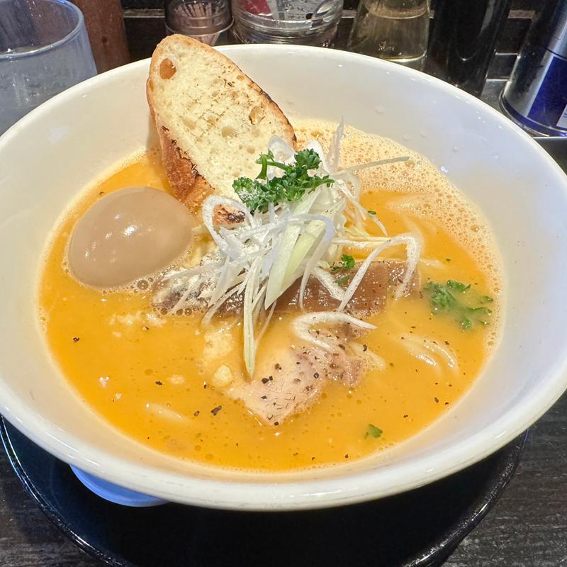アラ炊き白湯麺(柳麺まる重)