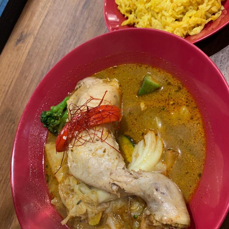 10種類の野菜とチキンレッグのスープカレー(無添加スープカレー＆スパイスカレー COSMOS)