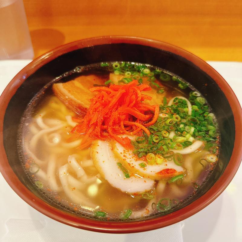 沖縄そば(ホーリー （HOLLY）)