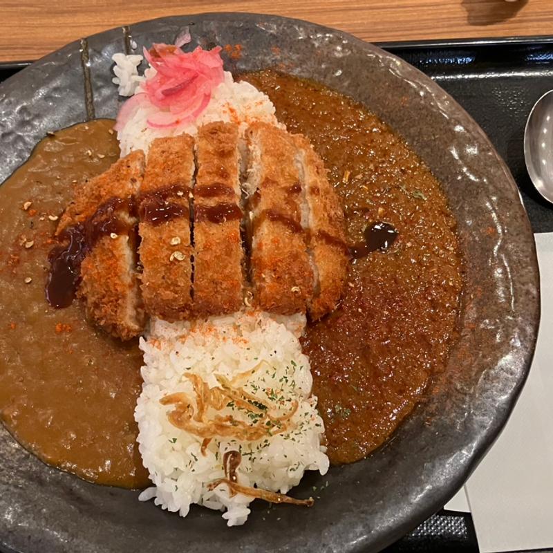 コク美味カレー&スパイスカレーロースカツのせ(SPICE FACTORY TFB秋葉原店)