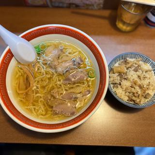 鶏チャーシュー麺(醤油)(中華そば 嘉一)