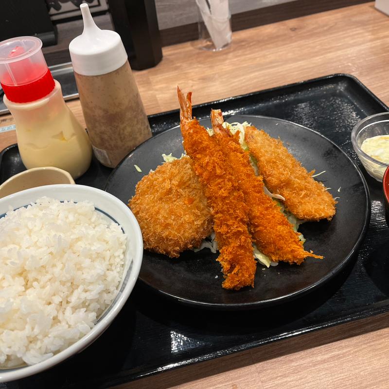 ミックスフライ定食(野郎めし桶川店)