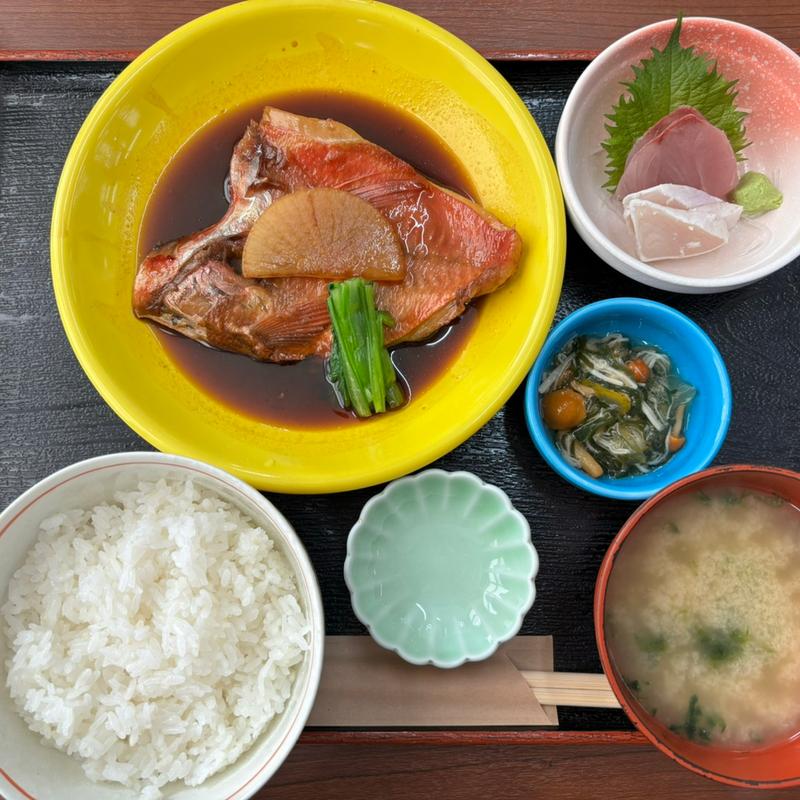 極上金目煮付け定食(市場の食堂 金目亭 )