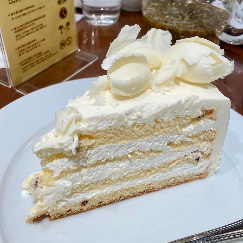 ホワイトチョコレートケーキ(HARBS なんばパークス店)