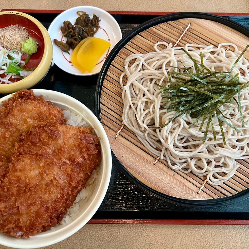 わらじかつ丼とざるそばのセット(荷車屋 道の駅店 （秩父食堂）)