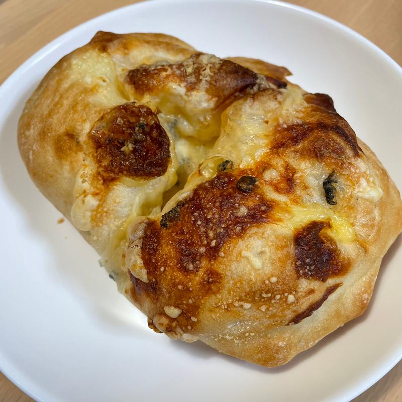 4種チーズのフォカッチャ(リトルマーメイド 広島市役所前店 （LITTE MERMAID）)