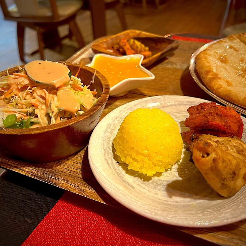 チキンティッカ、プレーンティッカ、サフランライス(インド・ネパール料理 KUMARI 若林店)