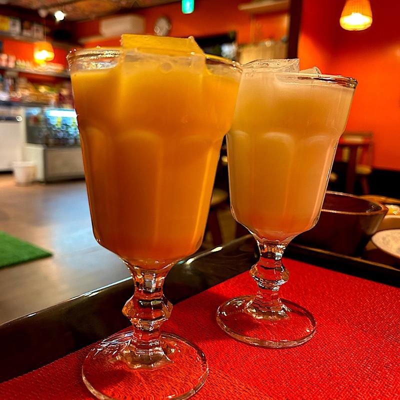 マンゴーラッシー、プレーンラッシー(インド・ネパール料理 KUMARI 若林店)