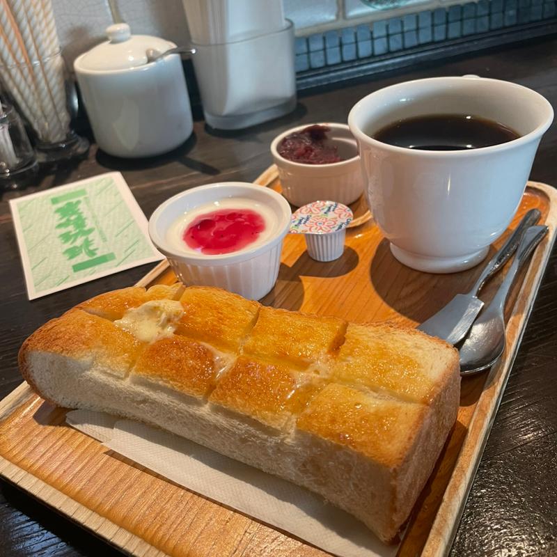 モーニング(炭焼珈琲ヨシダ （スミヤキコーヒーヨシダ）)