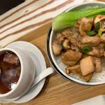 A+柔らか鶏肉と原木椎茸のセイロご飯