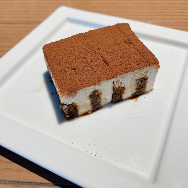 極上ティラミス(フォレストキッチン ウィズ アウトドア リビング)