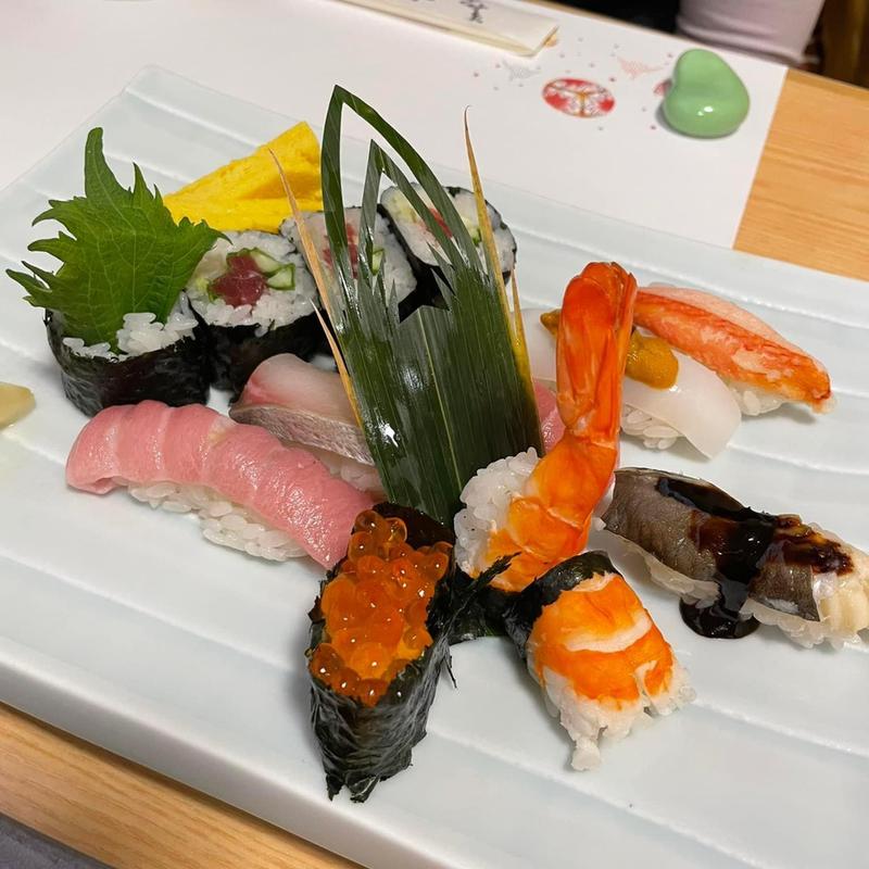 おまかせ(お椀・デザート付き)(すしやの大将)