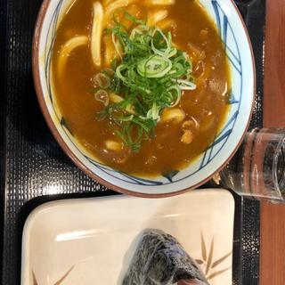 カレーうどん【梅おにぎり】(丸亀製麺 足利店 )