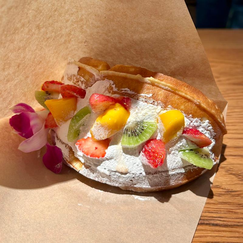 ハワイアンワッフル(ハワイアン ワッフル メレンゲ 横浜赤レンガ倉庫店)