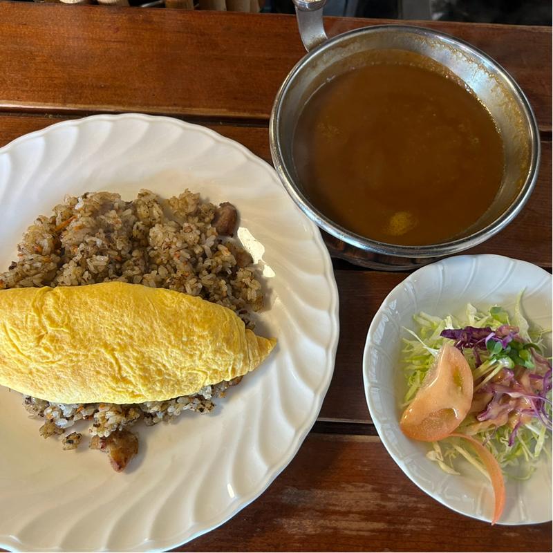 オムカレー(香辛房 （コウシンボウ）)