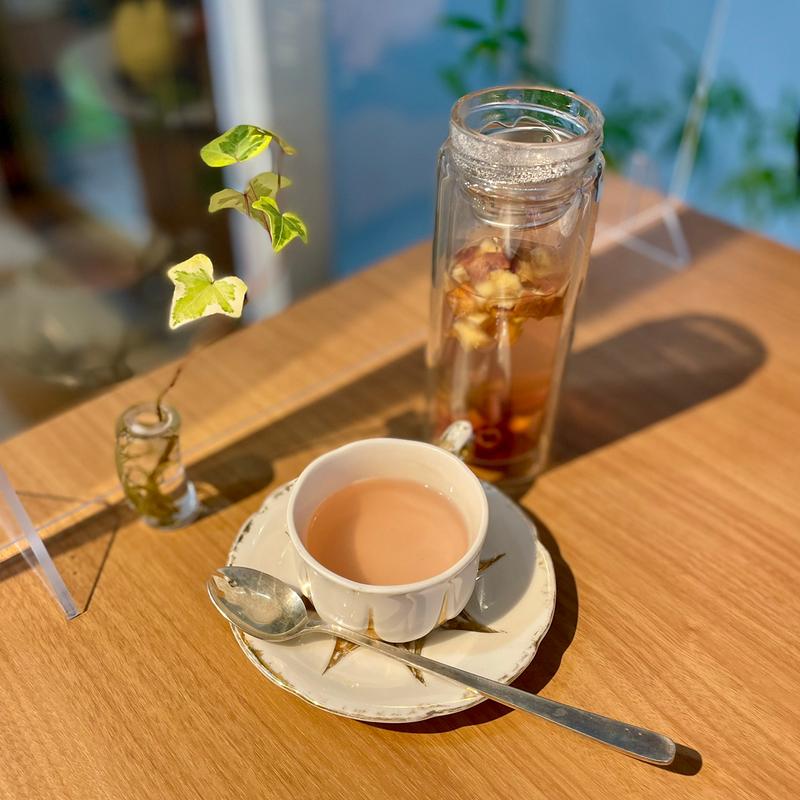 ホットフルーツティー(しょうゆきゃふぇ元町)