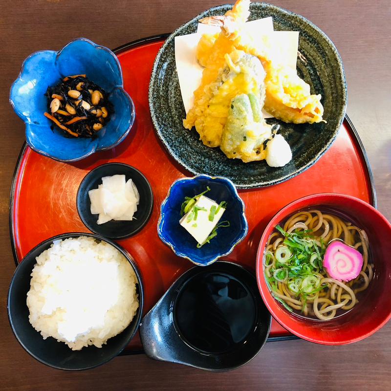 本日の気まぐれ定食(めん処まんぷく)